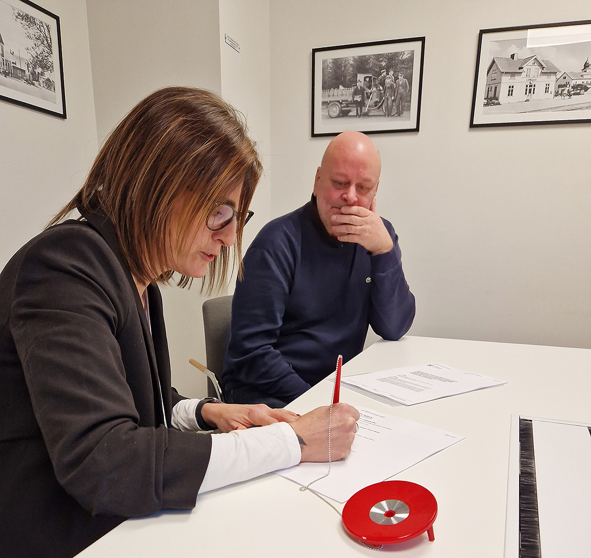 Underskrift av avtal mellan Osby kommun och Arbetsförmedlingen östra Skåne
